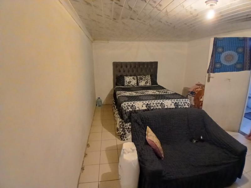 4 Bedroom Property for Sale in Lentegeur Western Cape
